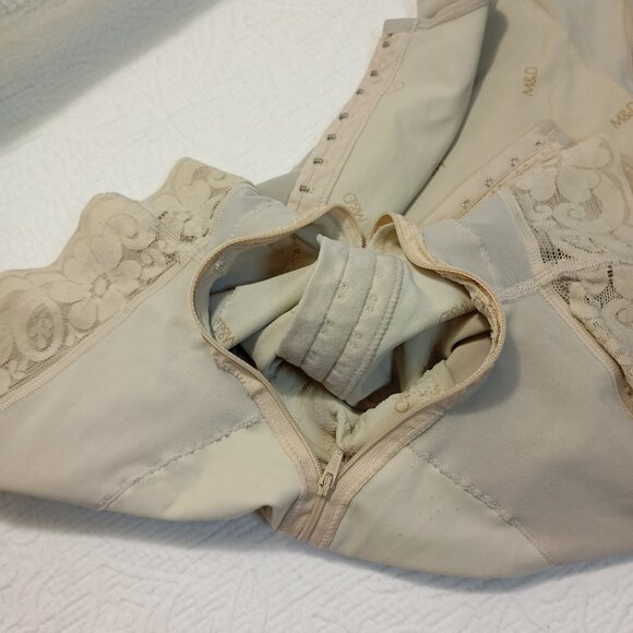 M&D Beige Post-Surgical Compression Garment Adjustable Straps Front Zipper Sz S - Picture 5 of 11
